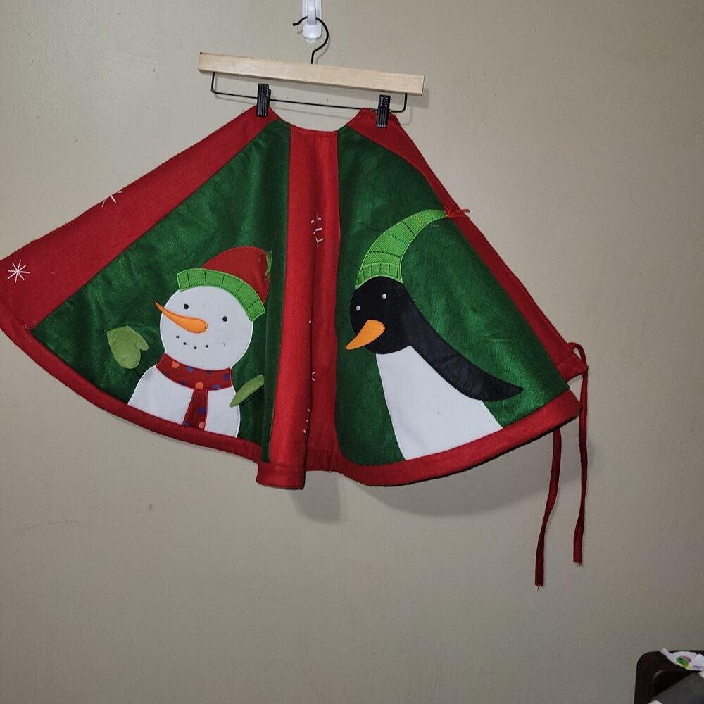 St.‎ Nicholas Square Christmas Tree Skirt Red Green Snowman 48" Round Kohls
